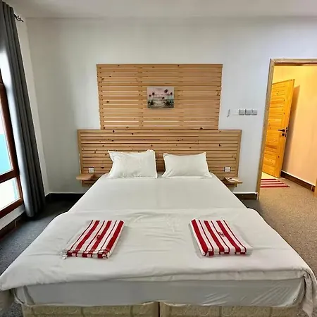 Private Rooms In Shared Beach Chalet - 1 Ras al Hadd Room photo